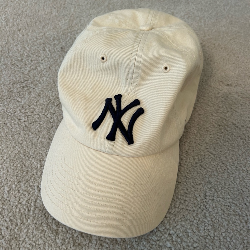 New York Yankees baseball hat